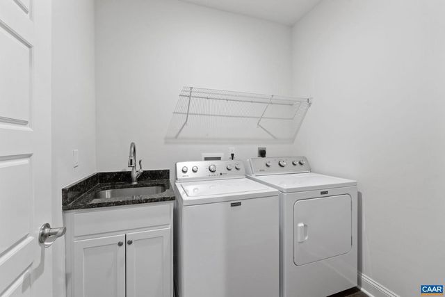 314 AVONDALE LN, Crozet, VA 22932