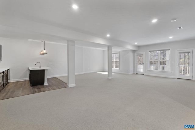 314 AVONDALE LN, Crozet, VA 22932