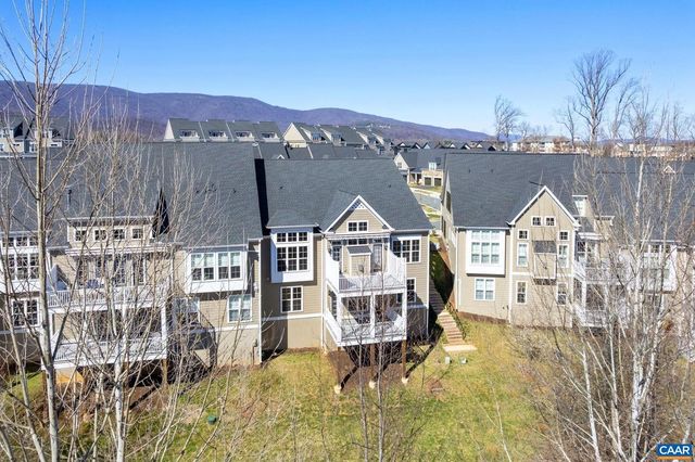 314 AVONDALE LN, Crozet, VA 22932