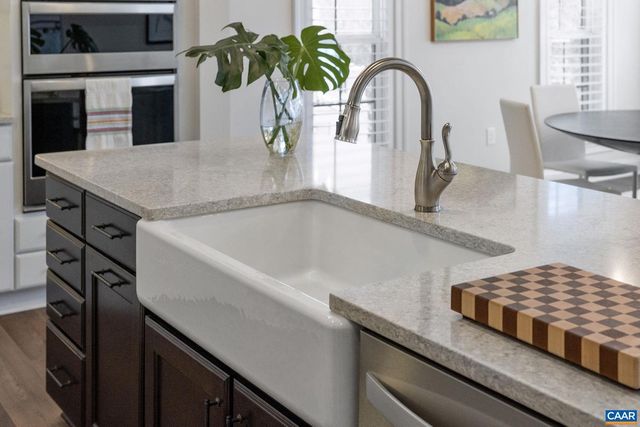 314 AVONDALE LN, Crozet, VA 22932