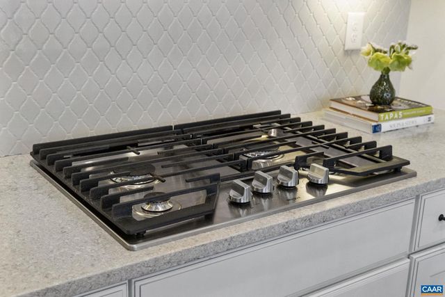 314 AVONDALE LN, Crozet, VA 22932