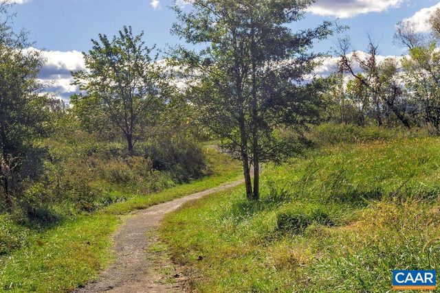 314 AVONDALE LN, Crozet, VA 22932