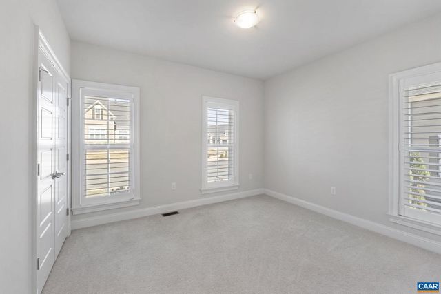 314 AVONDALE LN, Crozet, VA 22932