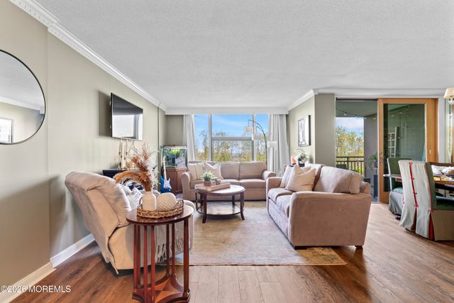 1 Scenic Drive 204, Highlands, NJ 07732