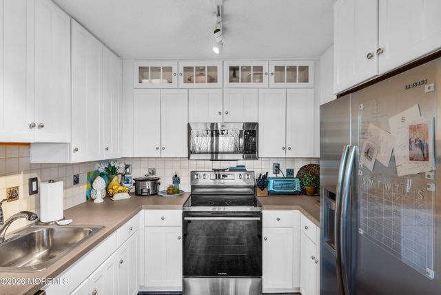 1 Scenic Drive 204, Highlands, NJ 07732