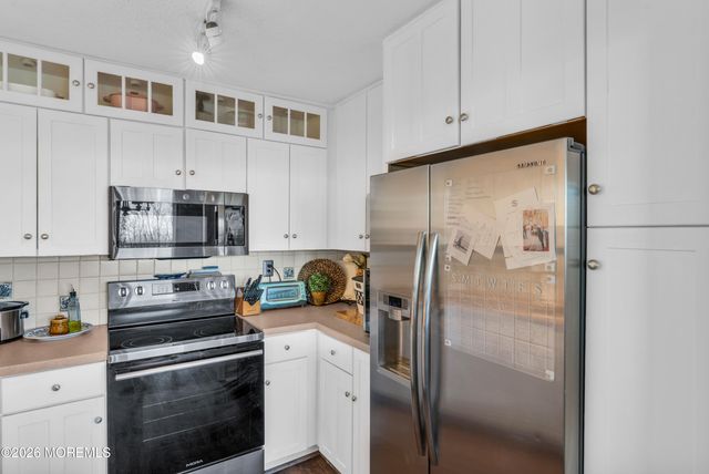 1 Scenic Drive 204, Highlands, NJ 07732