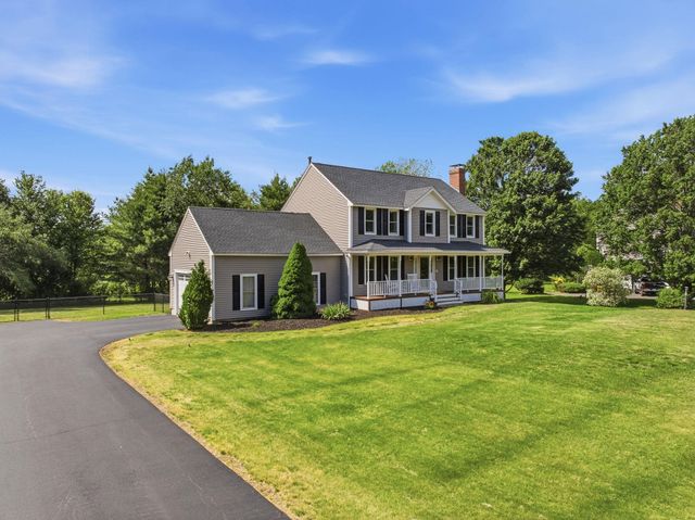 17 Donmac Drive, Derry, NH 03038