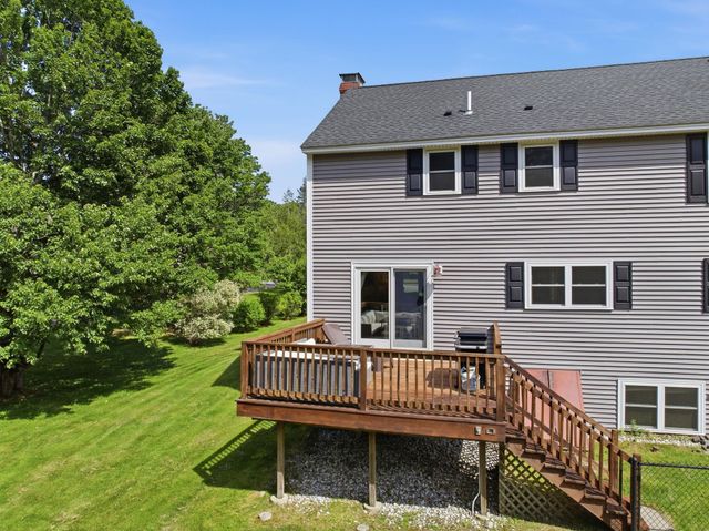 17 Donmac Drive, Derry, NH 03038