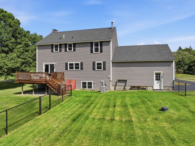 17 Donmac Drive, Derry, NH 03038