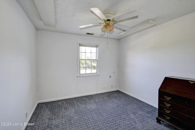 8101 Wendamoor Dr UNIT 28, Louisville, KY 40228