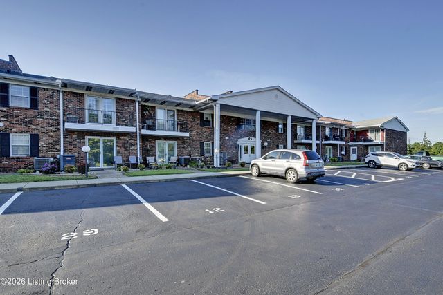 8101 Wendamoor Dr UNIT 28, Louisville, KY 40228