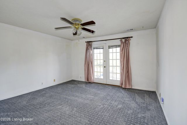 8101 Wendamoor Dr UNIT 28, Louisville, KY 40228