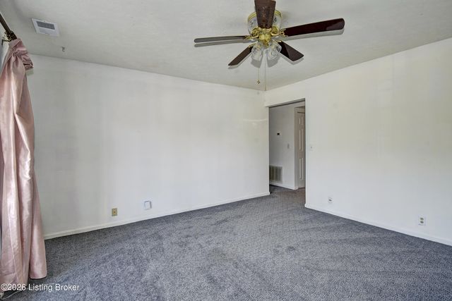 8101 Wendamoor Dr UNIT 28, Louisville, KY 40228