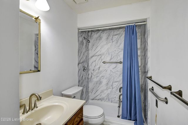 8101 Wendamoor Dr UNIT 28, Louisville, KY 40228