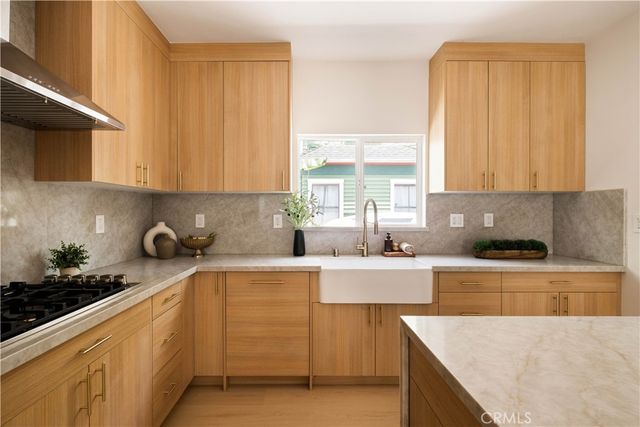 5334 Chesley Avenue, Los Angeles, CA 90043