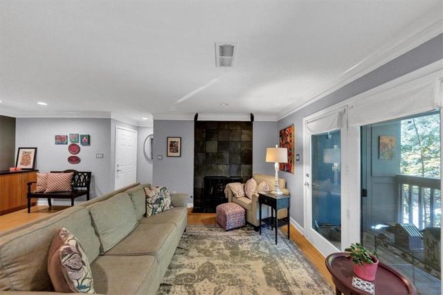 405 TUXWORTH Circle, Decatur, GA 30033