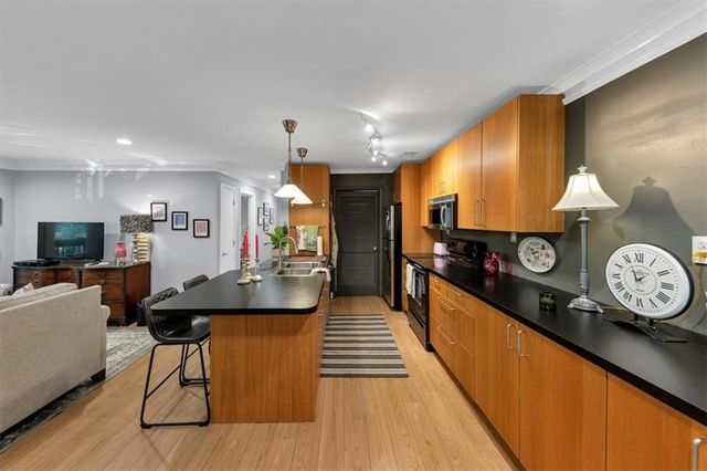 405 TUXWORTH Circle, Decatur, GA 30033