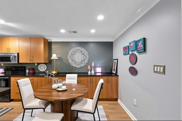 405 TUXWORTH Circle, Decatur, GA 30033