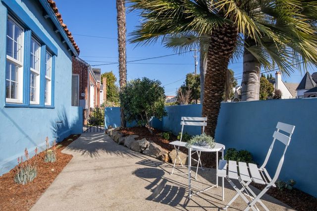 230 Belleview Dr, San Leandro, CA 94577