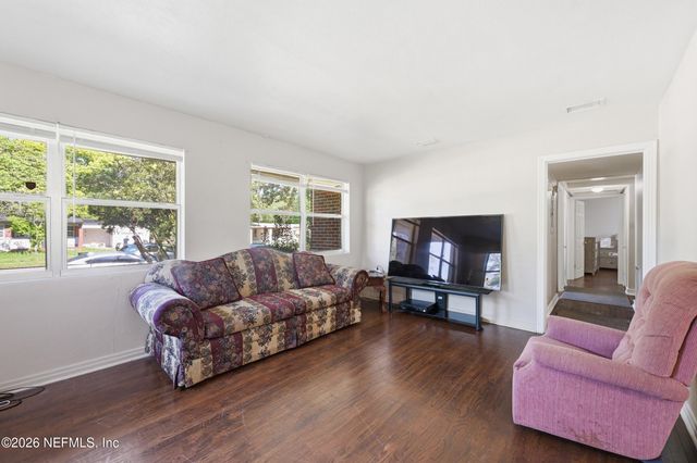 3850 JAMMES Road, Jacksonville, FL 32210