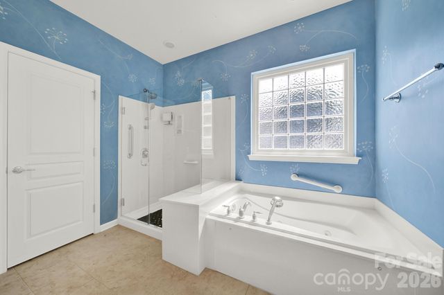 15184 Legend Oaks Court, Fort Mill, SC 29707