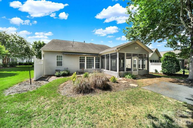 15184 Legend Oaks Court, Fort Mill, SC 29707