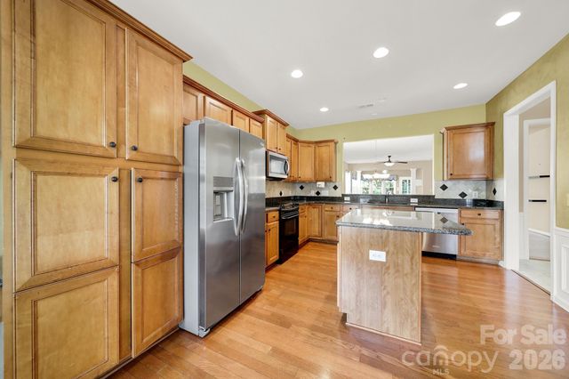 15184 Legend Oaks Court, Fort Mill, SC 29707