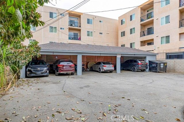 13647 Leadwell Street, Van Nuys (los Angeles), CA 91405