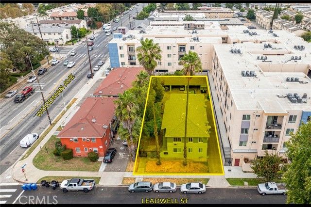 13647 Leadwell Street, Van Nuys (los Angeles), CA 91405