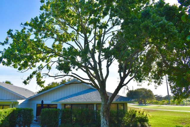 12638 SE Cascades Court, Hobe Sound, FL 33455
