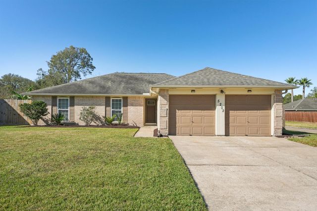 5202 Appleblossom Lane, Friendswood, TX 77546