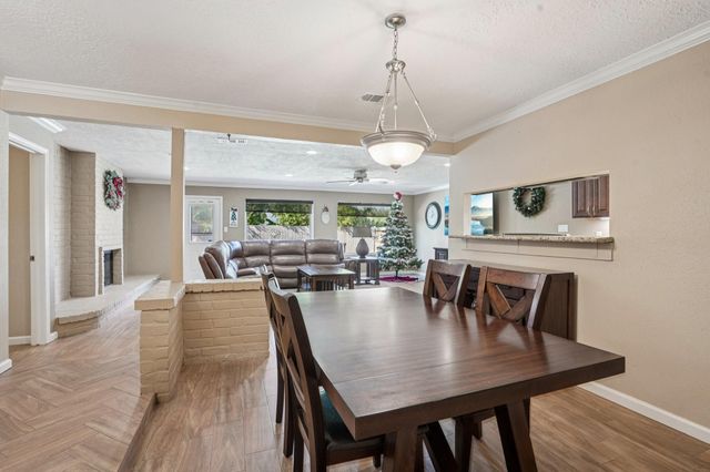 5202 Appleblossom Lane, Friendswood, TX 77546