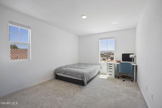 43864 Hampton Street, Lancaster, CA 93536