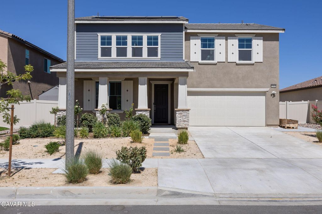 43864 Hampton Street, Lancaster, CA 93536