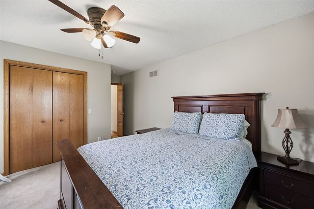 1428 Kodiak Ct, Coralville, IA 52241