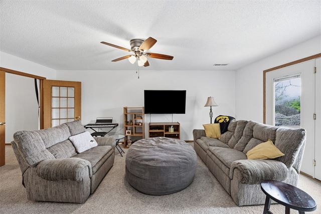 1428 Kodiak Ct, Coralville, IA 52241