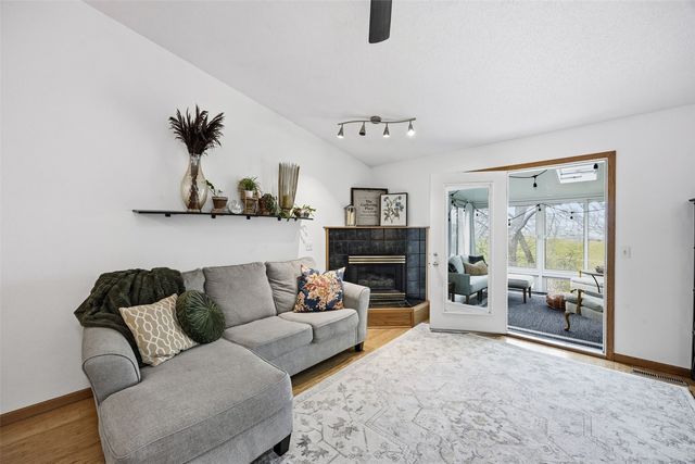 1428 Kodiak Ct, Coralville, IA 52241