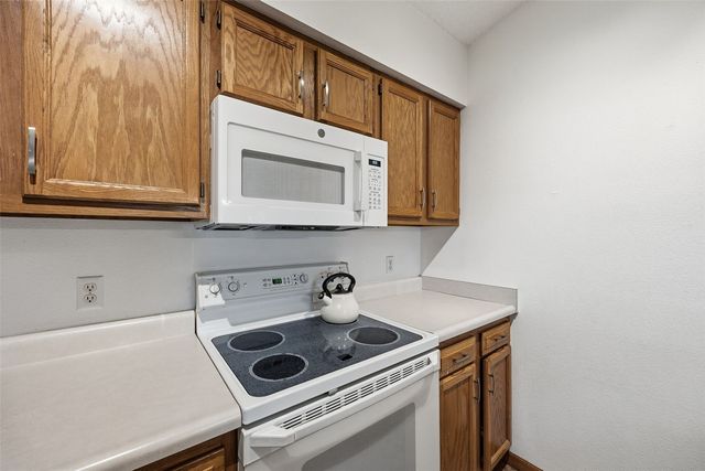 1428 Kodiak Ct, Coralville, IA 52241