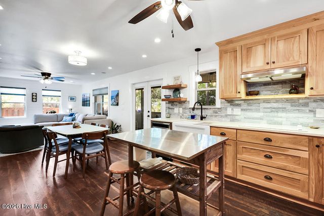 319 NE 42nd Street, Oak Island, NC 28465