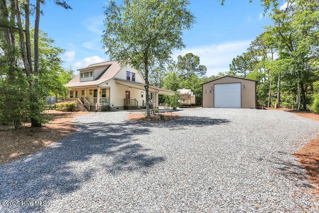 319 NE 42nd Street, Oak Island, NC 28465