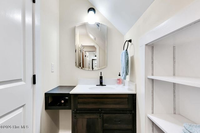 319 NE 42nd Street, Oak Island, NC 28465
