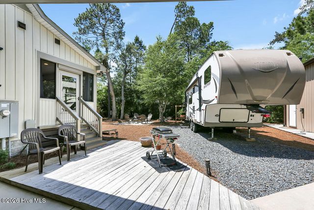 319 NE 42nd Street, Oak Island, NC 28465