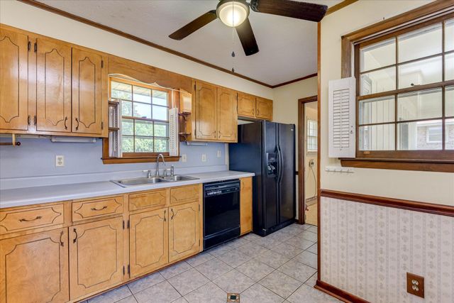 610 Oakdale Avenue, North Augusta, SC 29841