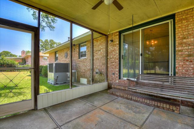 610 Oakdale Avenue, North Augusta, SC 29841