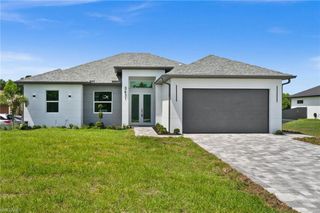 3631 68th AVE NE, Naples, FL 34120