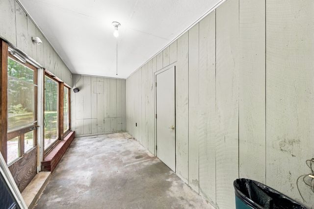 81 Warren Rd, Townsend, MA 01469