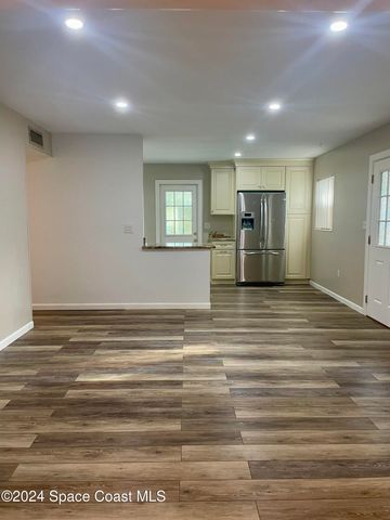 1875 Oakwood Drive, Melbourne, FL 32935