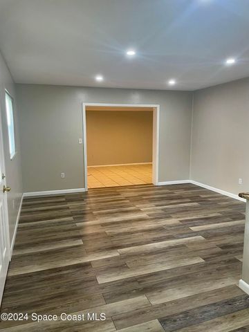 1875 Oakwood Drive, Melbourne, FL 32935