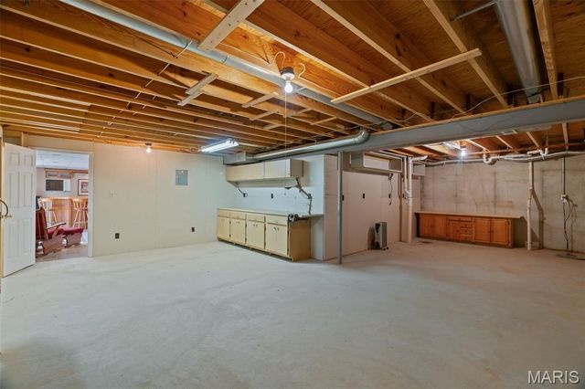 5220 Seckman Spring Drive, Imperial, MO 63052