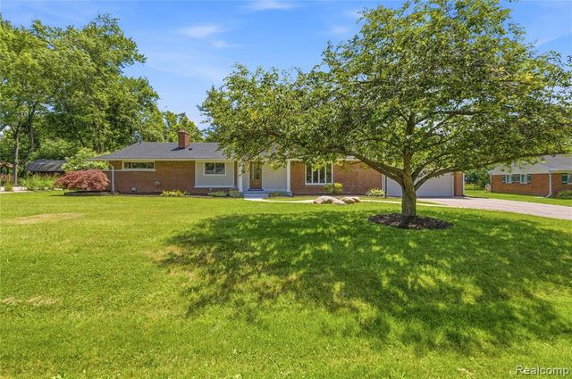 28264 Bayberry Road, Farmington, MI 48331